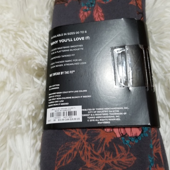 NWT Torrid Black and Rust Colored Flower Leggings - Picture 3 of 4